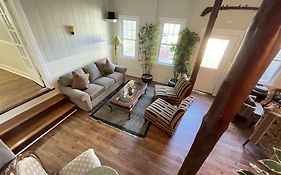Blackbeard'S Lodge